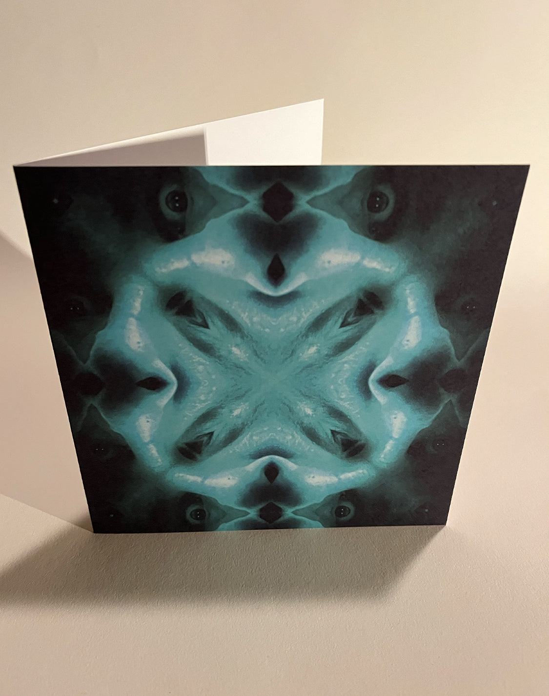 Biomacface 3 - Open greeting card